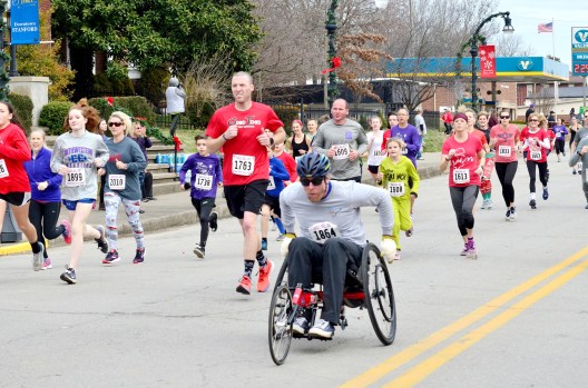 Strauel, Liddle win Jingle Bell Jog; over 12K raised The Interior