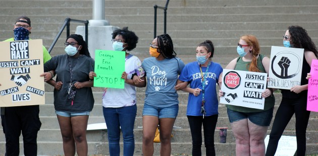 Stanford joins cities across U.S. in Black Lives Matter protest The